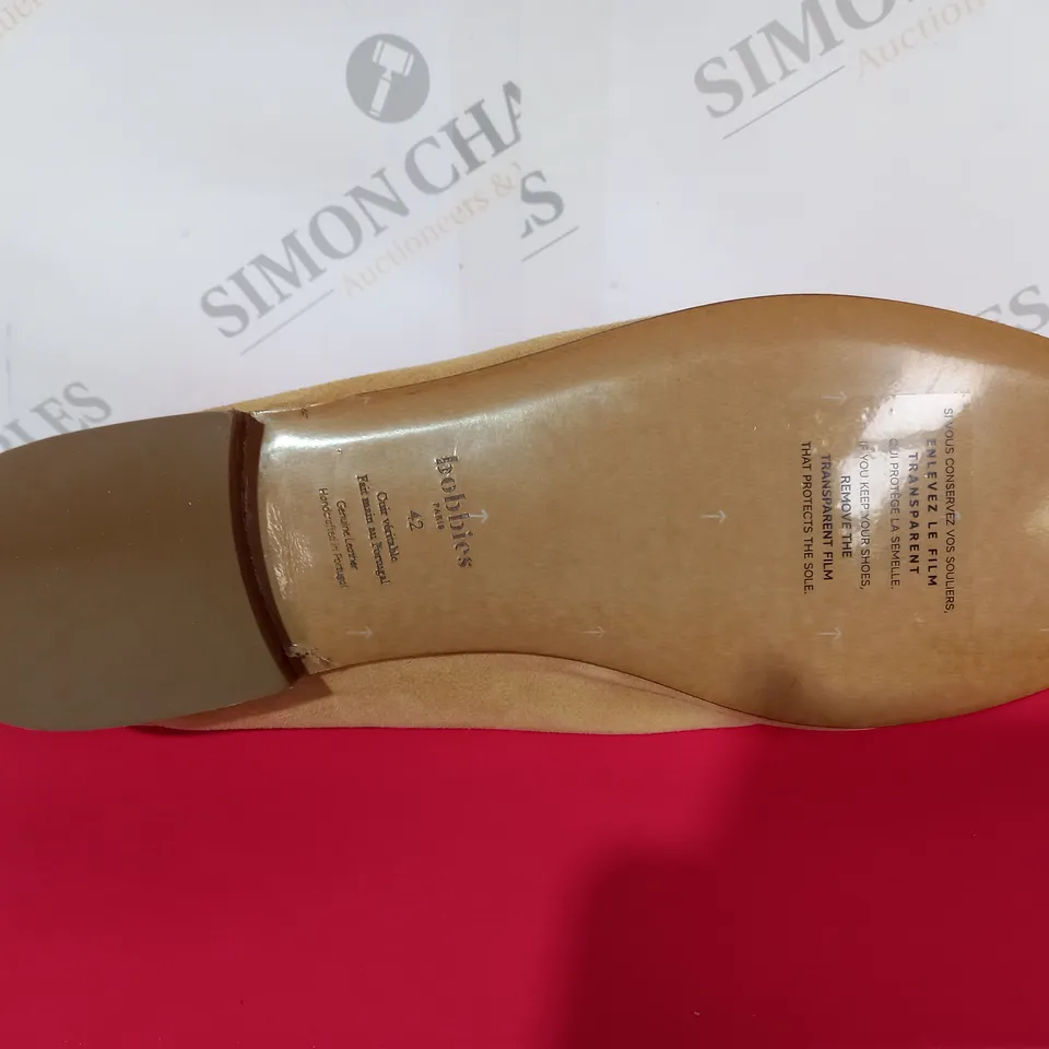 BOXED BOBBIES PARIS JILL ORIENTAL SAND SHOES - SIZE EU41