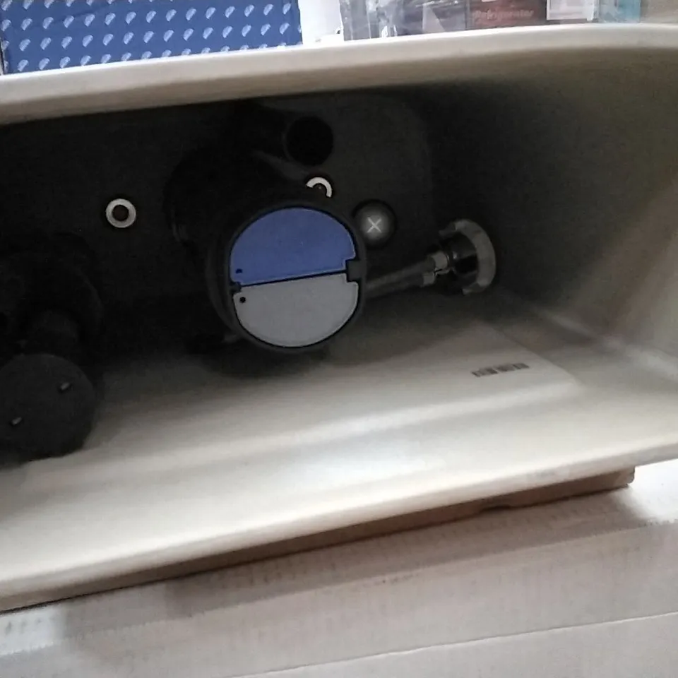 AFFINI WHITE CERAMIC TOILET CISTERN