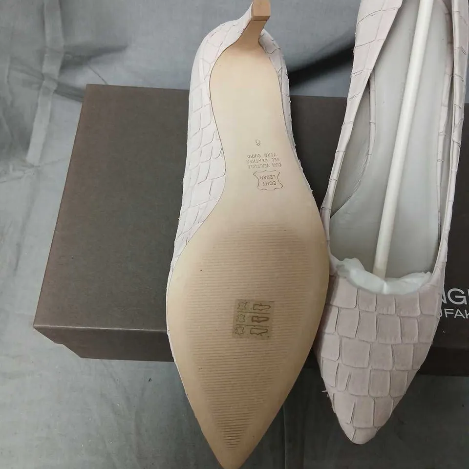 KENNEL & SCHMENGER CROC-EMBOSSED LEATHER PUMPS – PINK ROSE, EU 37 SIZE 5 UK
