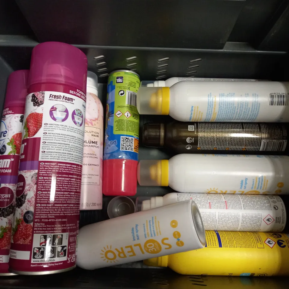 BOX OF APPROX 15 ASSORTED AEROSOLS INCLUDING AIRPURE FRESH FOAM, ECO BLAST AIRHORN AND SOVEREIGN AIR SANITISER - COLLECTION ONLY