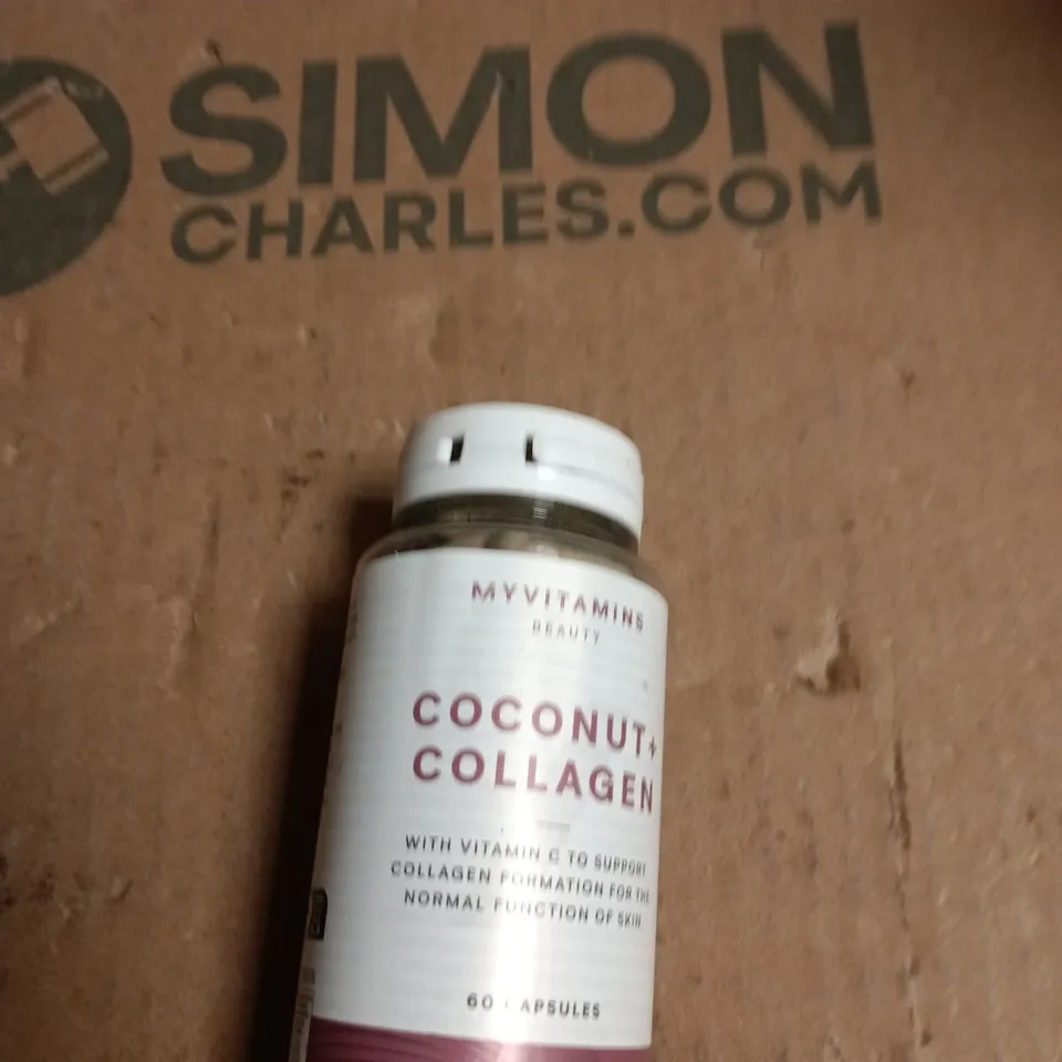 APPROXIMATELY 9 ASSORTED VITAMINS AND SUPPLEMENTS INCLUDING COCONUT COLLAGEN AND VITL VITAMIN D 