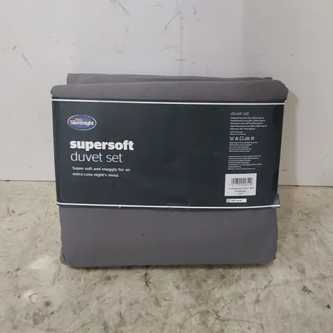 SILENTNIGHT SUPERSOFT DUVET SET // SIZE: SUPER KING
