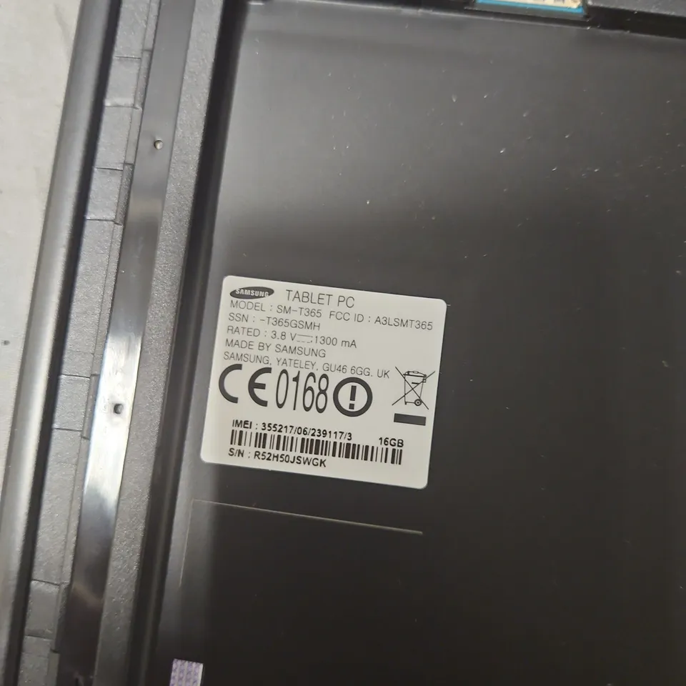 SAMSUNG GALAXY TABLET PC SM-T365 – 16GB – TABLET PC