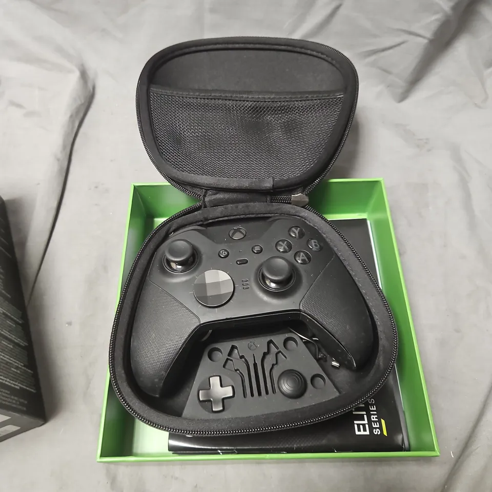 XBOX ELITE SERIES 2 WIRELESS CONTROLLER – BOXED WITH CARRY CASE