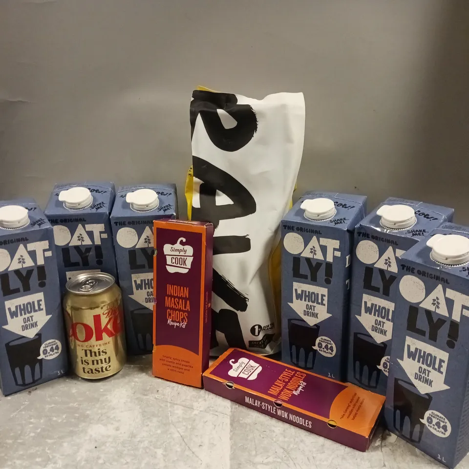 APPROXIMATELY 10 ASSORTED FOOD & DRINK ITEMS TO INCLUDE OATLY (1L), RAVE COFFEE, DIET COKE CAFFEINE FREE, ETC - COLLECTION ONLY