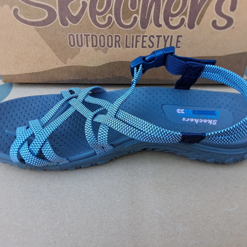 BOXED PAIR OF SKECHERS WOMENS GREY SANDALS - UK 7