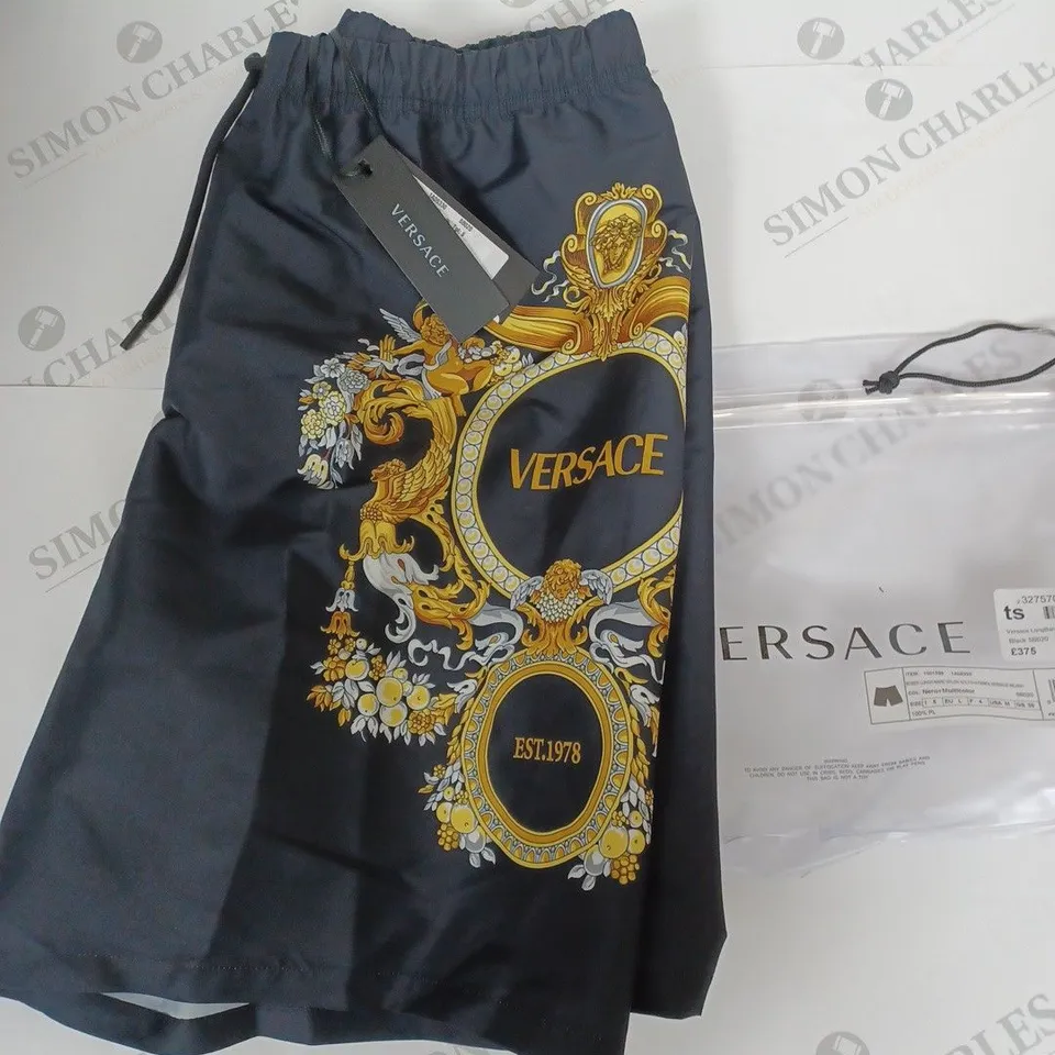 VERSACE LOMG BARQ SWIM SHORTS IN NAVY SIZE L