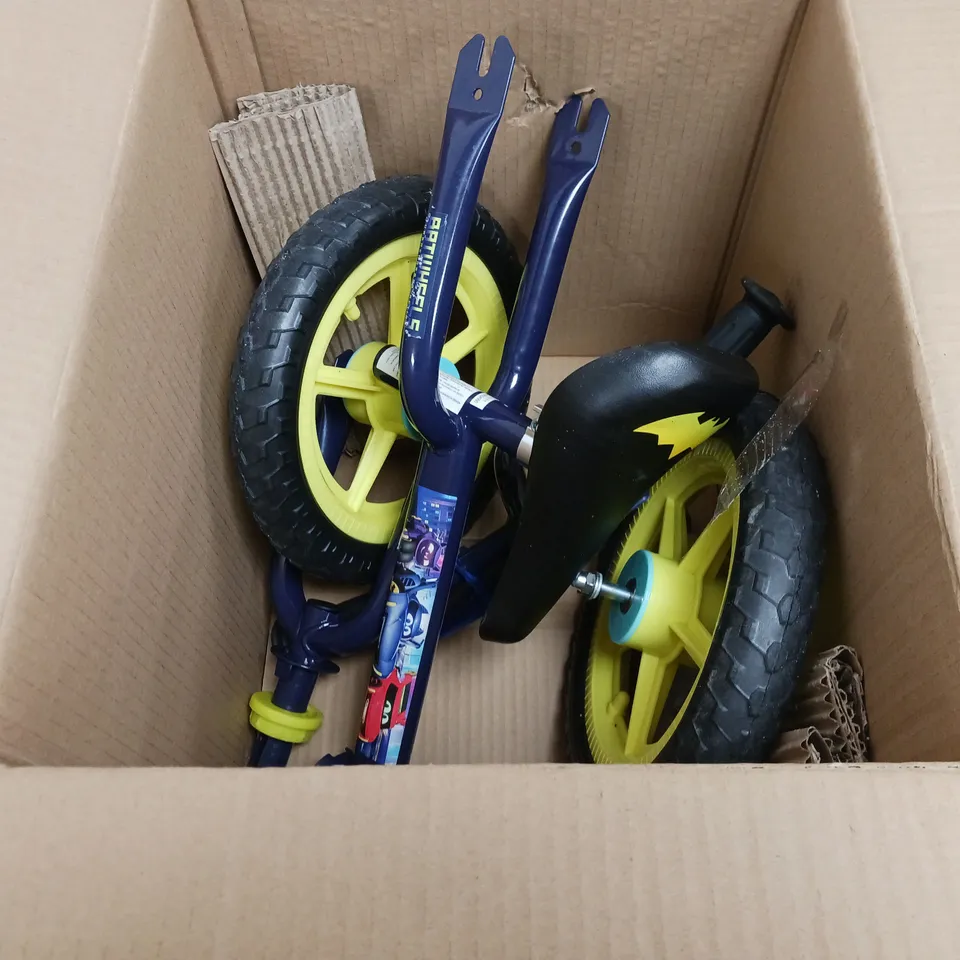 BATWHEELS KIDS 10INCH BALANCE BIKE  RRP £39.99