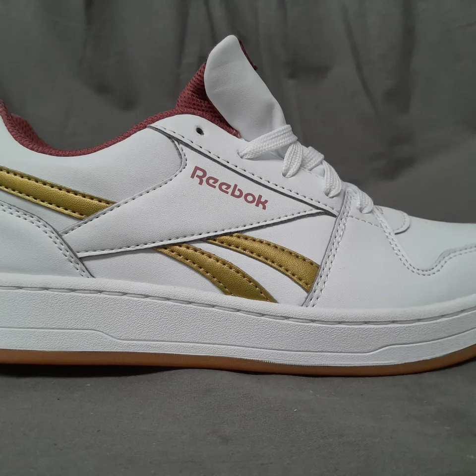 PAIR OF REEBOK TRAINERS IN WHITE/BERRY/GOLD UK SIZE 4