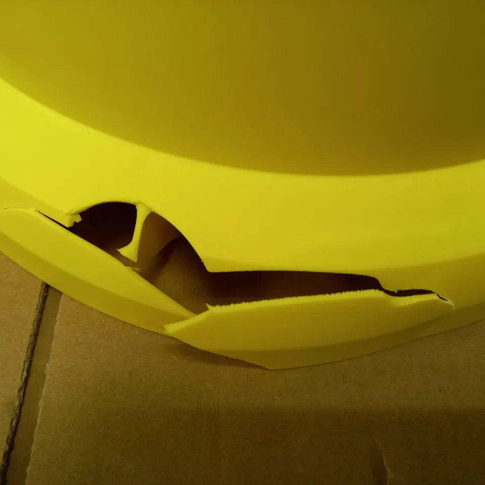 KARCHER WD2 MULTI-PURPOSE VACUUM CLEANER