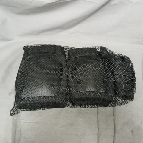 LARGE QUANTITY OF SAFETY KNEE PADS