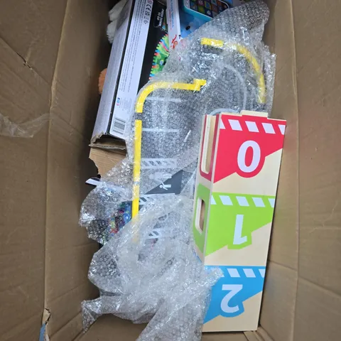 APPROXIMATELY 10 ASSORTED TOYS & GAMES PRODUCTS