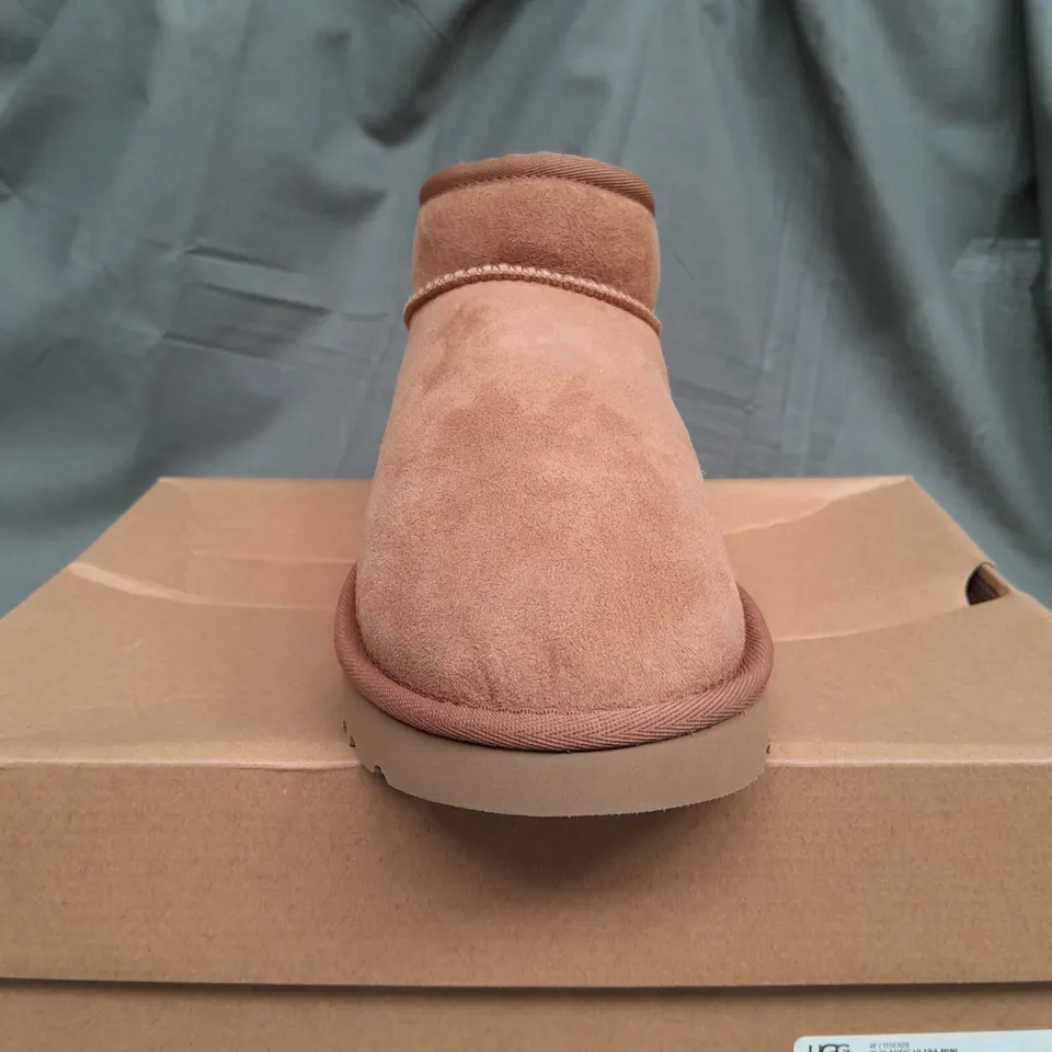 BOXED UGG WOMENS CLASSIC ULTRA MINI - UK 7