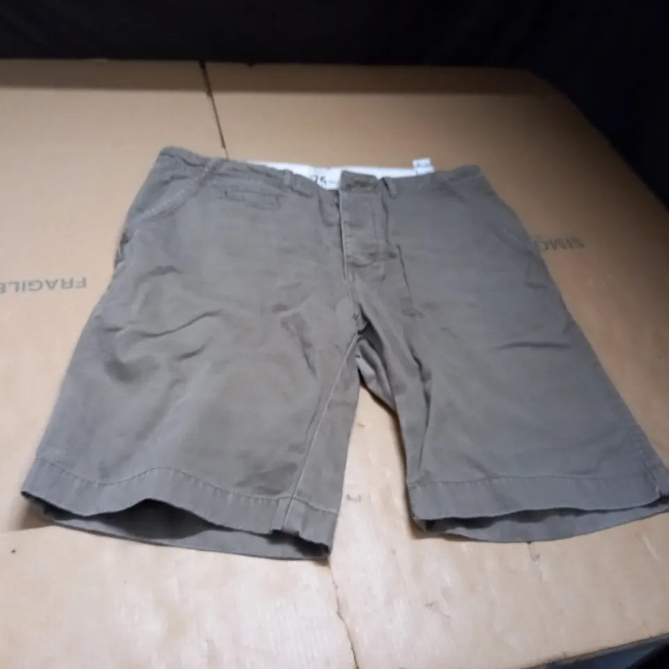 PAIR OF BROWN CORDED SHORTS SIZE EU 42