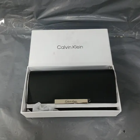 CALVIN KLEIN LINEAR BLACK TRIFOLD SLIM WALLET 