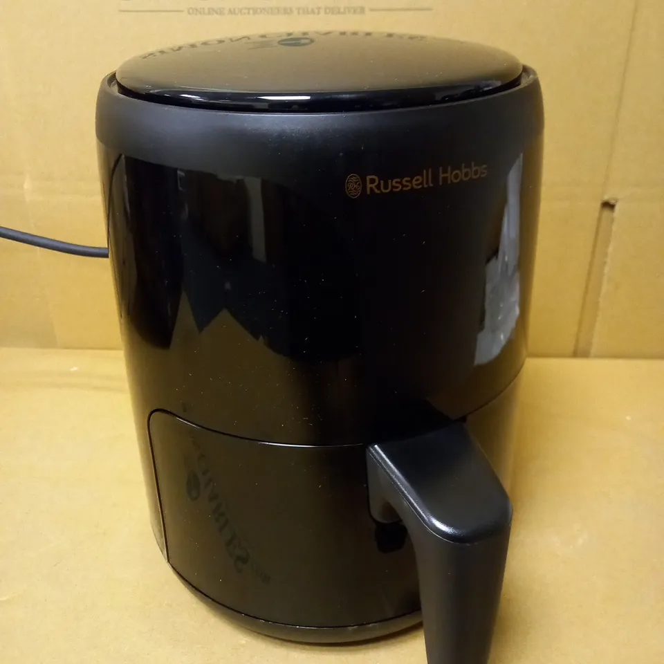 RUSSELL HOBBS AIR FRYER