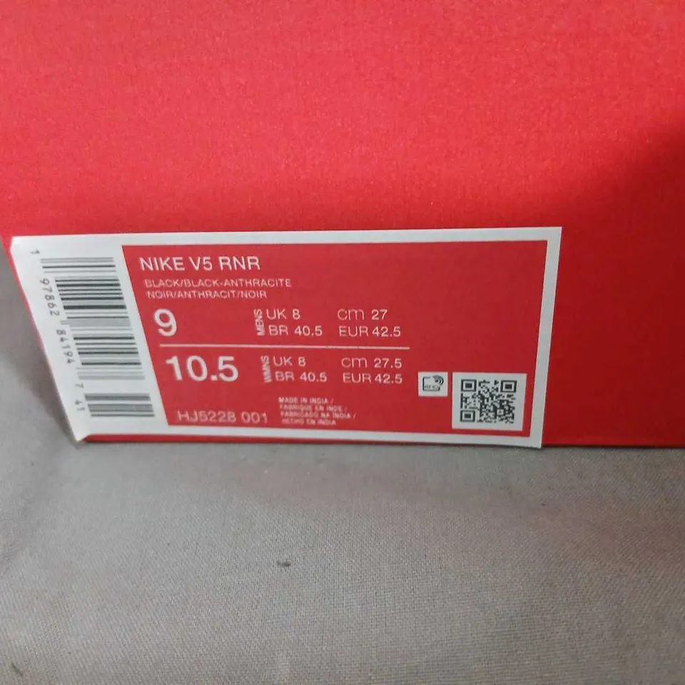 NIKE V5 RNB SNEAKERS – BLACK/ANTHRACITE, UK 8