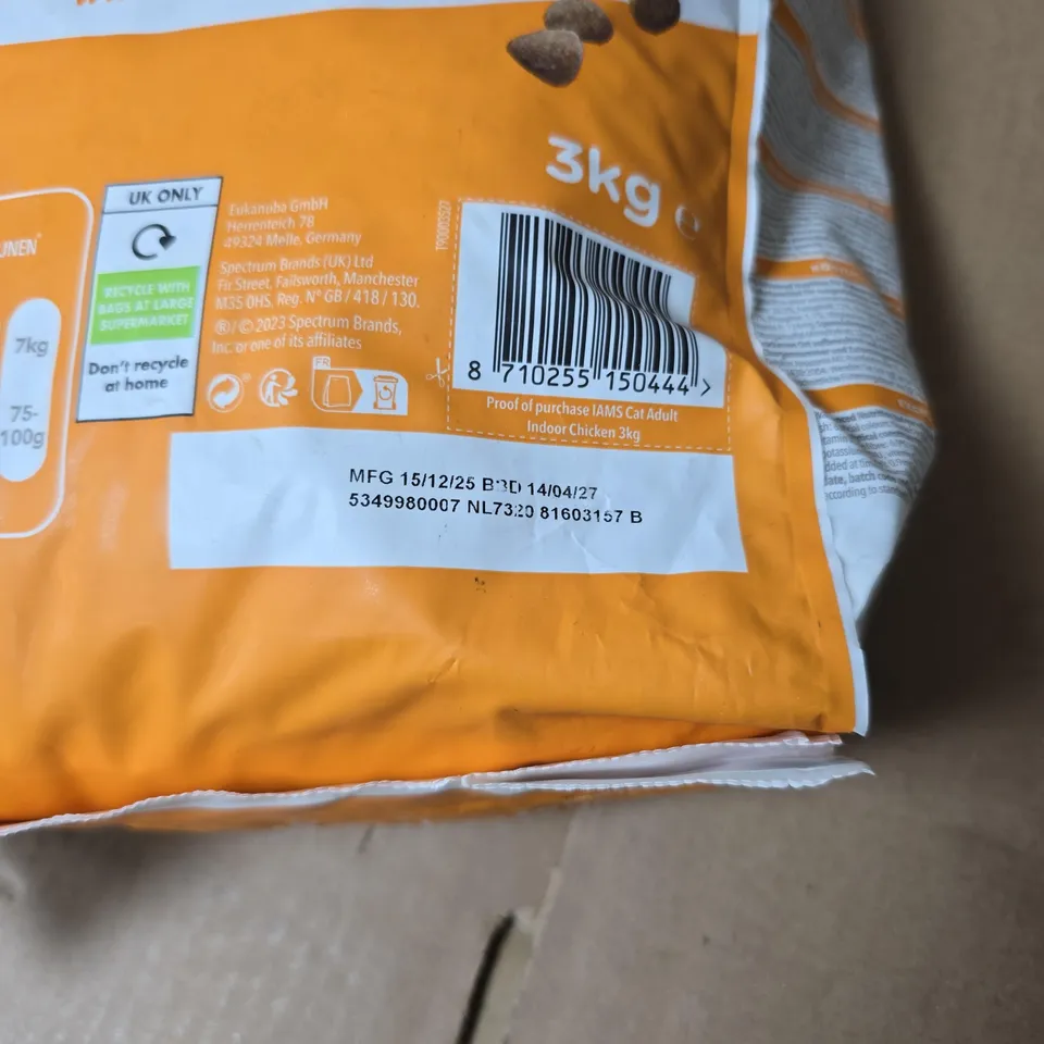 IAMS INDOOR WITH FRESH CHICKEN CAT FOOD 1+ YEARS 3KG