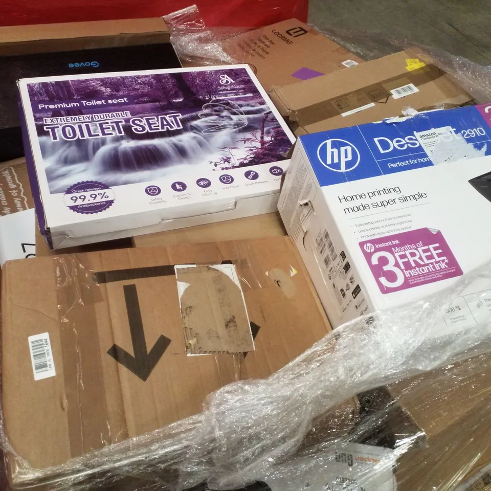 PALLET CONTAINING ASSORTED PRODUCTS INCLUDING TOILET SEATS, SPIN MOP AND BUCKET, TOY GUN & BED COOLER