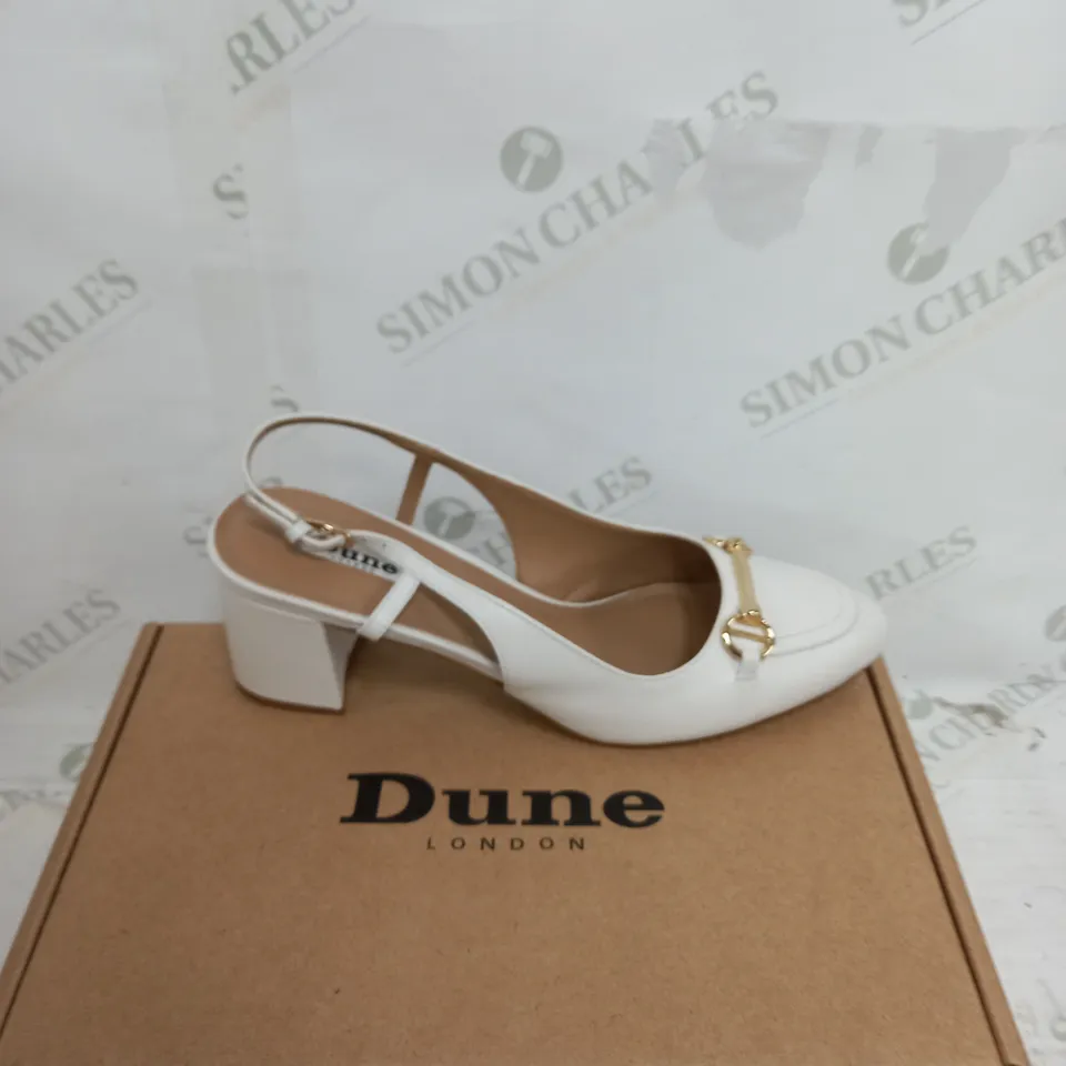 BOXED DUNE LONDON CASSIE WHITE LEATHER SNAFFLE OPEN COURT SIZE 7 
