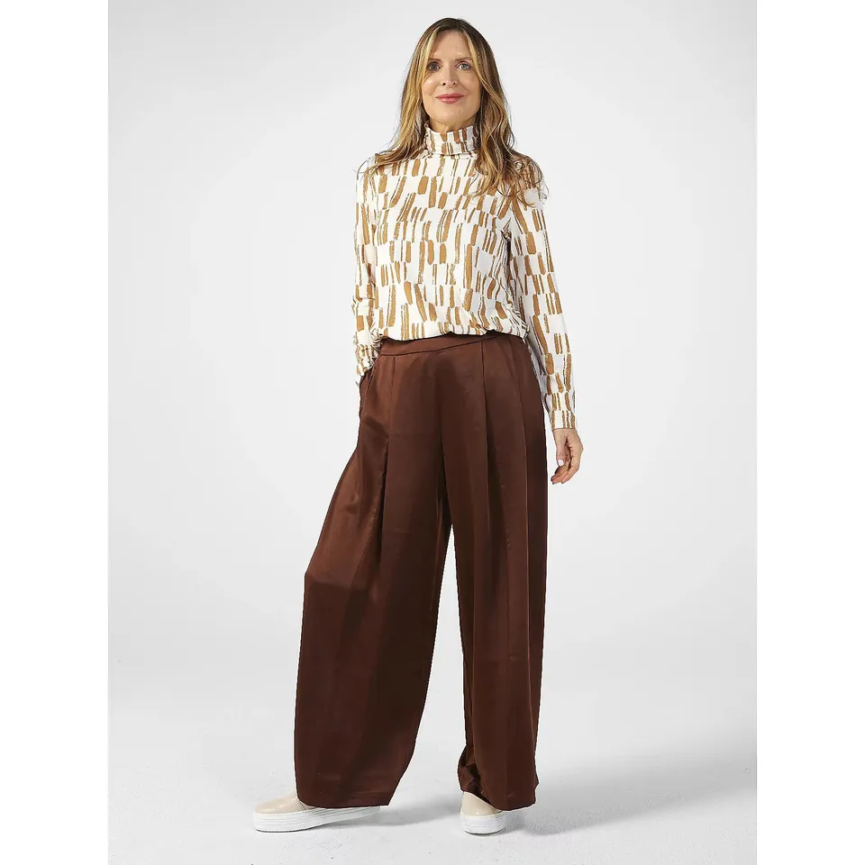 WYNNE COLLECTION SATIN CHARMEUSE PLEATED PANT- CHOCOLATE SIZE 2XL