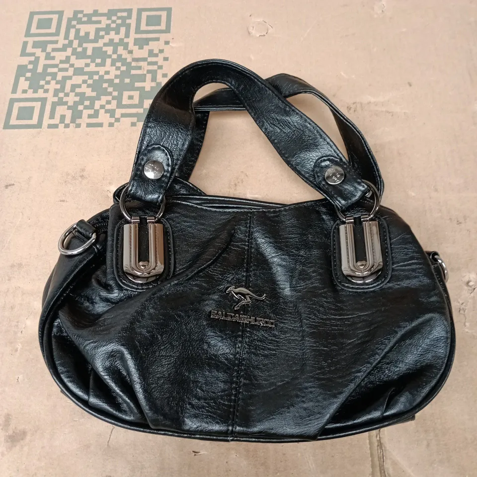 BLACK LEATHER HANDBAG WITH METAL HARDWARE