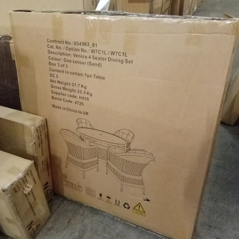 BOXED VENICE OUTDOOR DINING TABLE // TABLE ONLY (1 BOX)