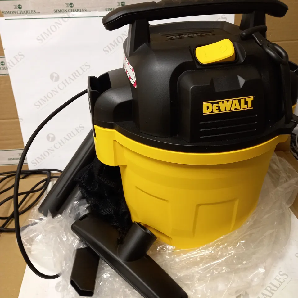 DEWALT DXV20P WET/DRY VAC BLACK & YELLOW 1050W