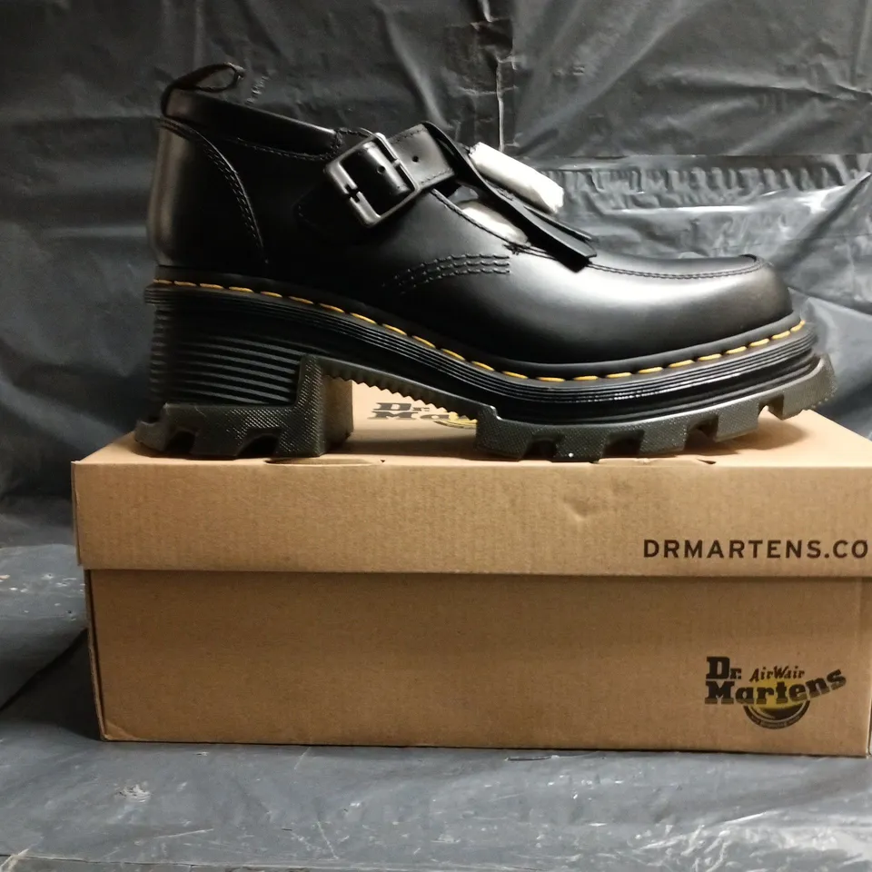 BOXED PAIR OF DR MARTENS CORRAN MARY JANE SHOES IN BLACK SIZE UK 9