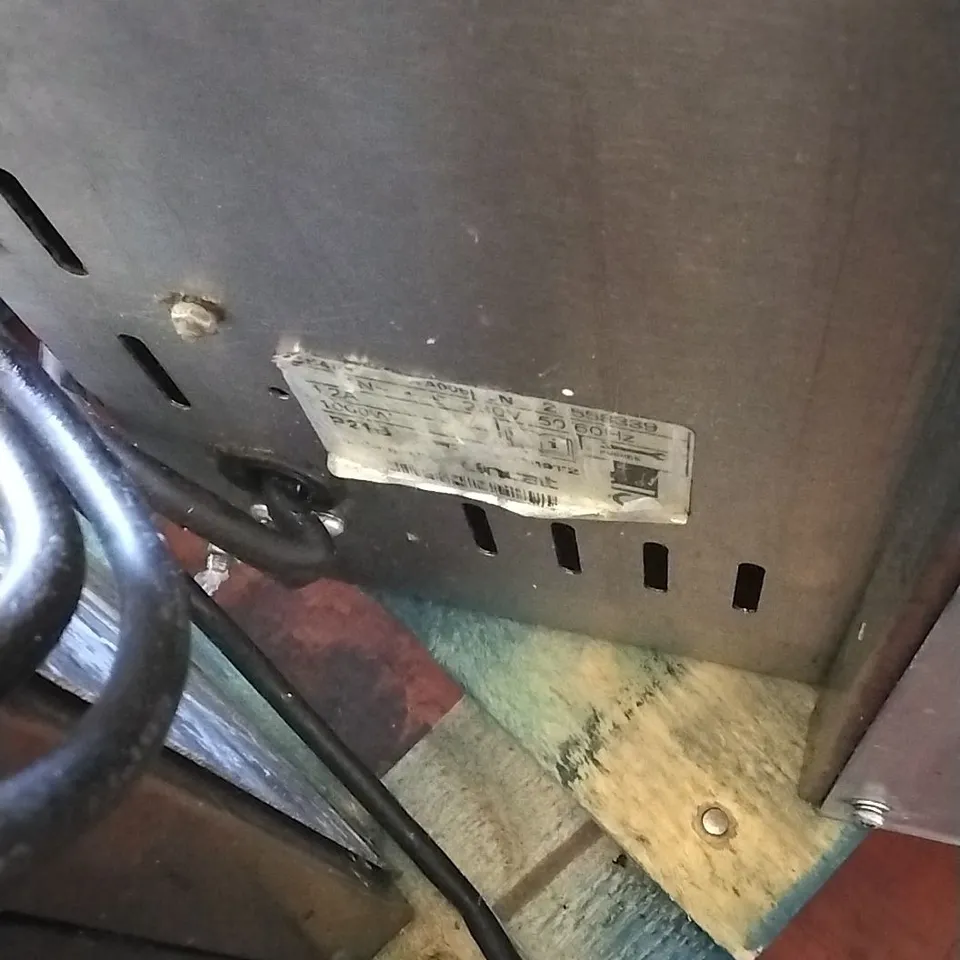 LINCAT CS4/G COMMERCIAL CHIP SCUTTLE
