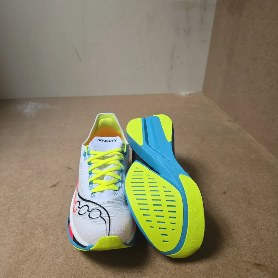 SAUCONY RUNNING SHOES – WHITE/BLUE WITH NEON YELLOW LACES - UK SIZE 6.5 