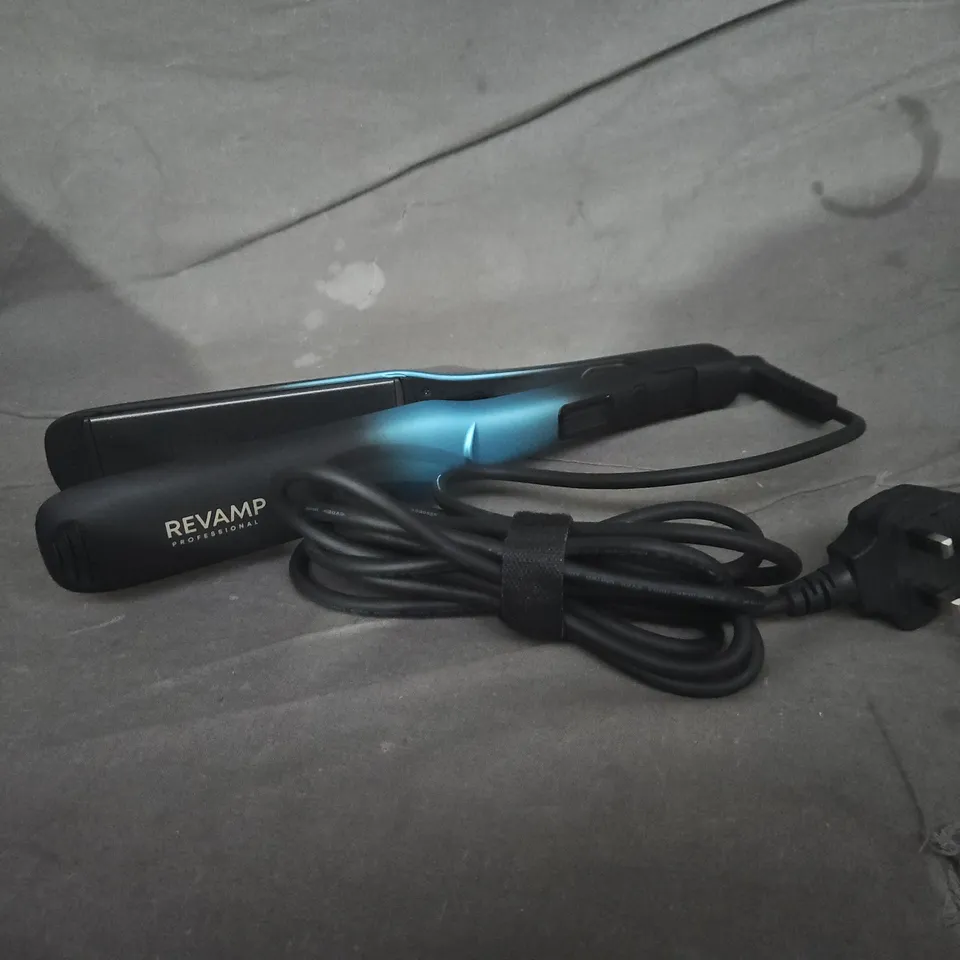 REVAMP ST-2000-GB ULTRA X SHINE HAIR STRAIGHTENER - BLACK