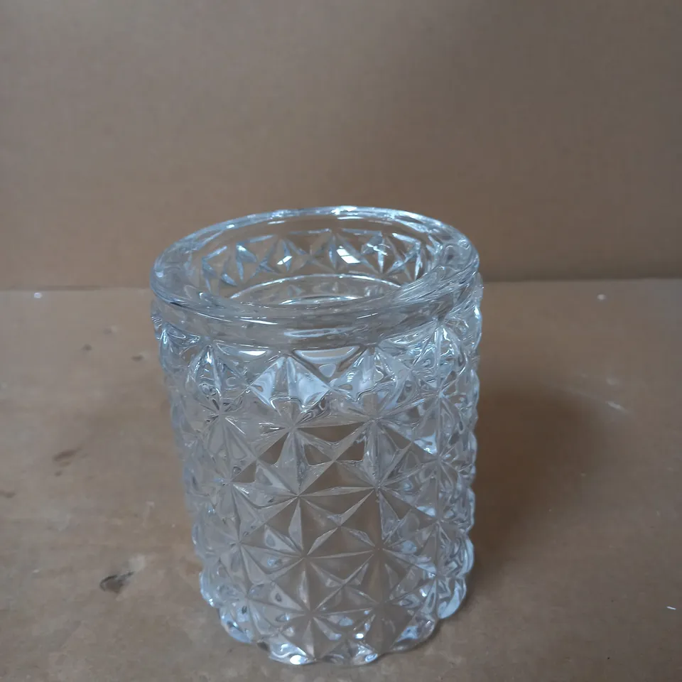 VICTORIA SPARE GLASS LIGHT SHADE 