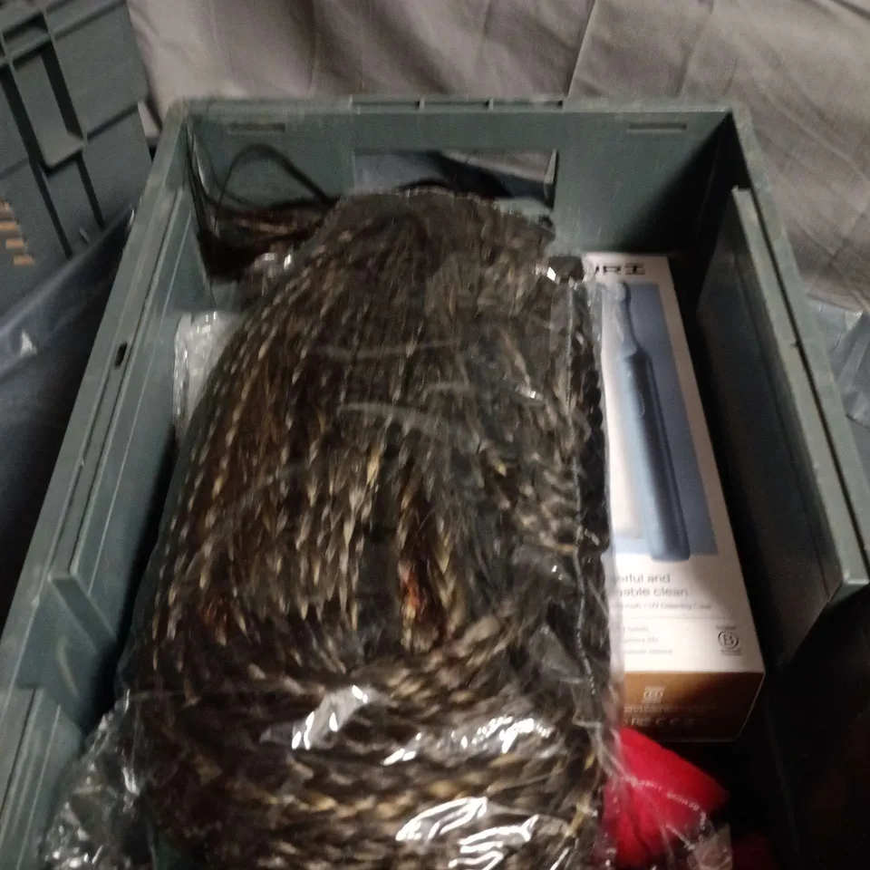 APPROXIMATELY 7 ASSORTED HEALTH AND BEAUTY ITEMS INCLUDING DOVE MEN BODY & FACE WASH AND SONIC TOOTHBRUSH 