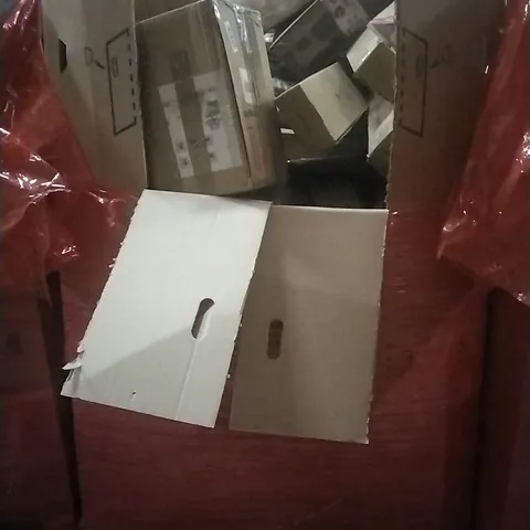 PALLET OF HOUSEHOLD ITEMS TO INCLUDE WALL ART,BREAD MAKER,LAUNDRY BASKET, BADMINTON RACKET, CURTAIN ROD AND OTHER ASSORTED ITEMS...