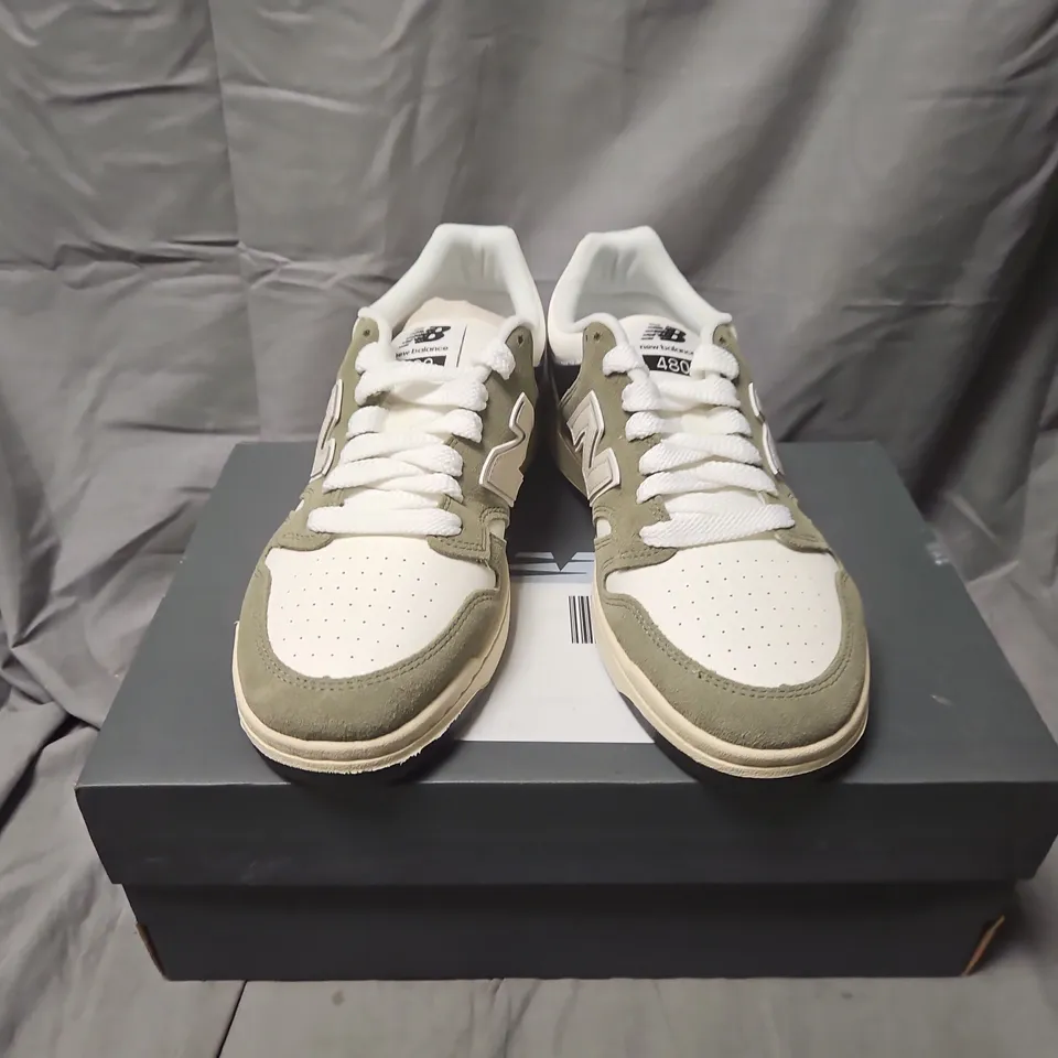 BOXED NEW BALANCE BB480PEO TRAINERS – OLIVE/WHITE, US 9.5 (UK 9)