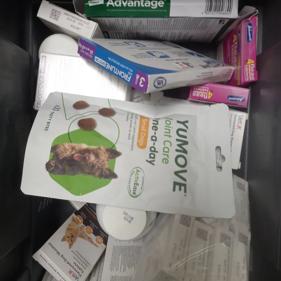 APPROXIMATELY 20 ASSORTED PET CARE TREATMENTS TO INCLUDE EAR CLEANING SOLUTION, DOG WORMER TABLETS, SPOT ON ETC 