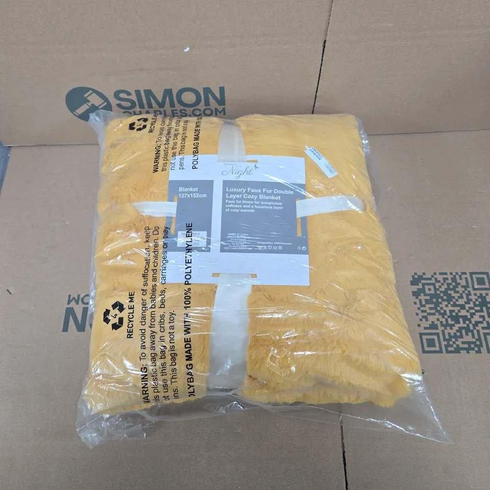 LUXURY FAUX FUR DOUBLE LAYER COSY BLANKET – 127 X 152 CM (YELLOW)