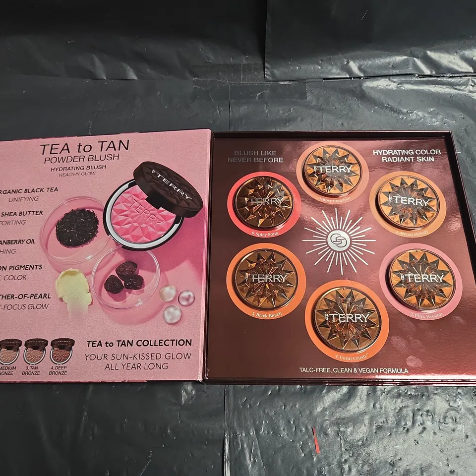 BY TERRY TEA TO TAN POWDER BLUSH SET