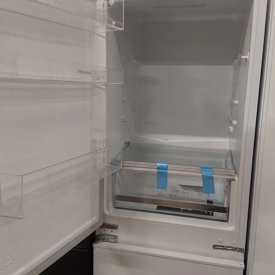 HISENSE RIB291F4AWF BUILT IN FRIDGE FREEZER, WHITE