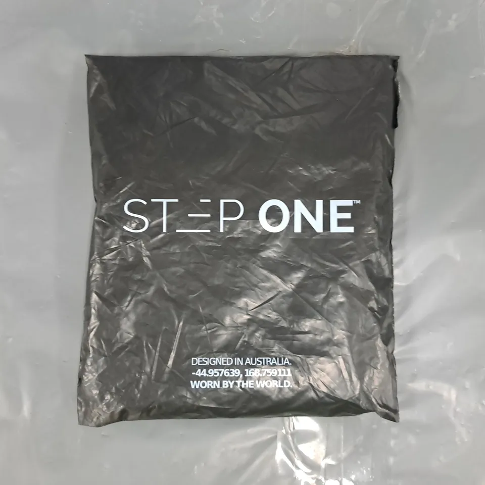 SEALED STEP ONE TRUNKS IN BLUE SIZE LARGE
