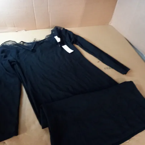COAST FEATHER AND DRESS KNIT DRESS - L