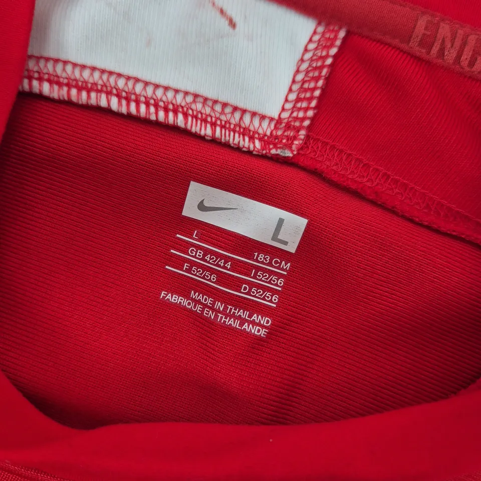 ENGLAND RUGBY JERSEY – RED, SIZE L (UK 42/44) – NIKE