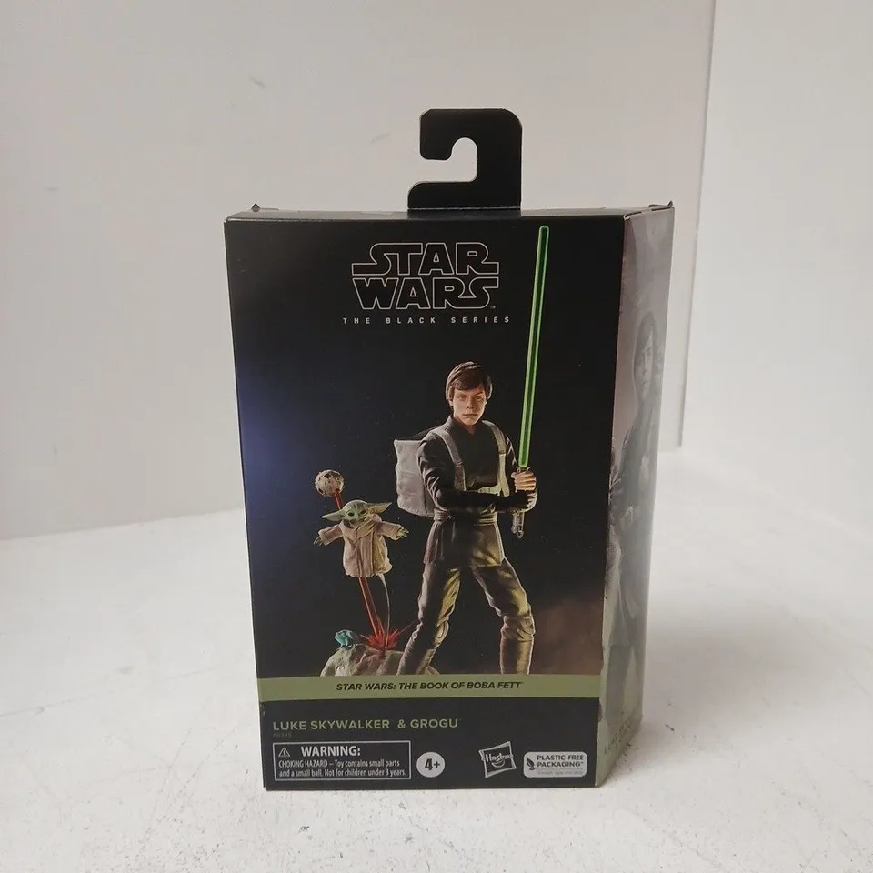 BOXED STAR WARS THE BLACK SERIES THE BOOK FO BOBA FETT - LUKE SKYWALKER & GROGU