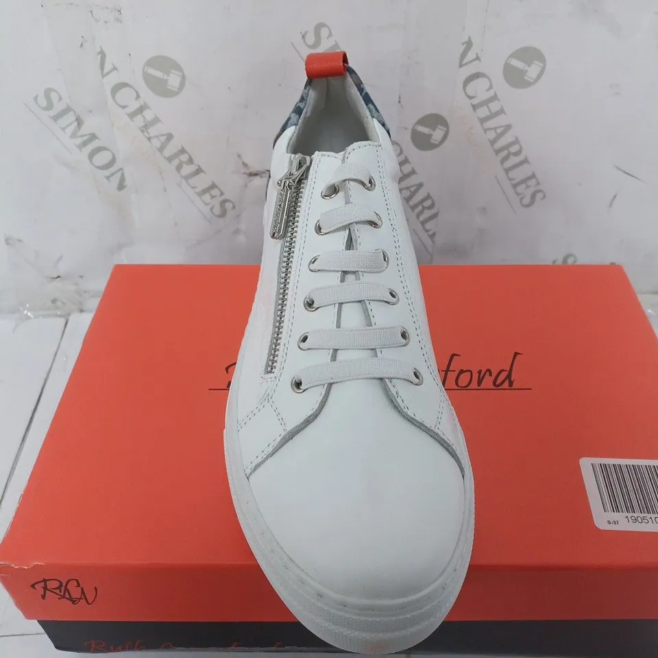 RUTH LANGSFORD ANIMAL PRINT TRAINERS IN WHITE - SIZE 41