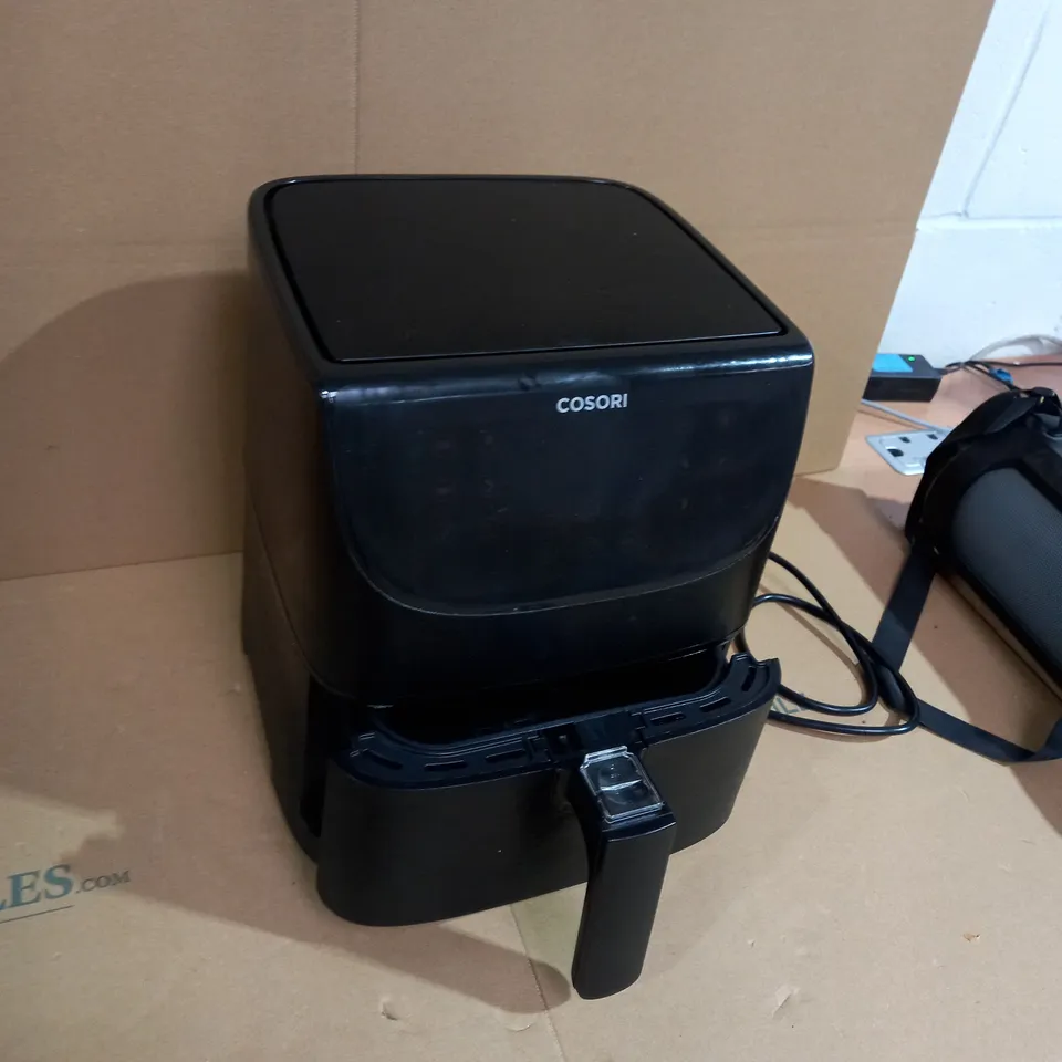 COSORI ELECTRIC HOT AIR FRYER 