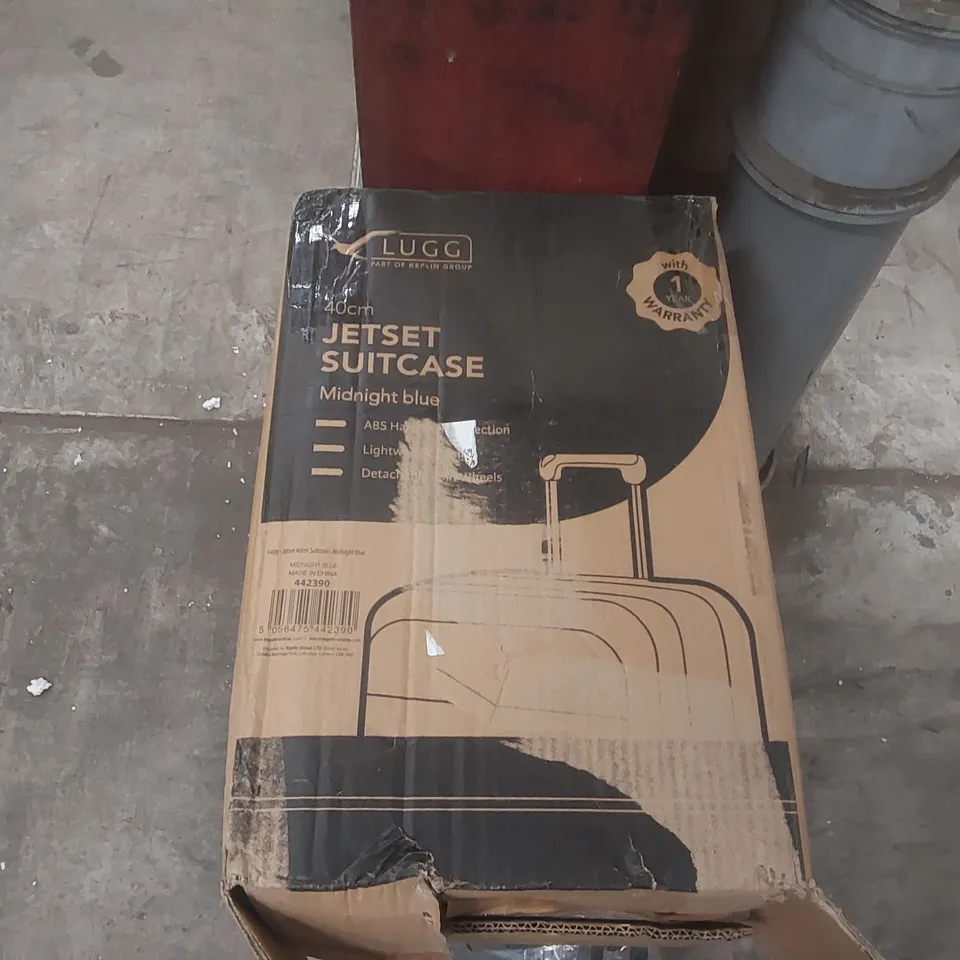 BOXED LUGG TRAVEL SUITCASE