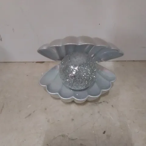(NO LEAD) BOXED SENSE AROMA SEA SHELL LED COLOUR CHANGING LAMP ( SILVER PEARL) 