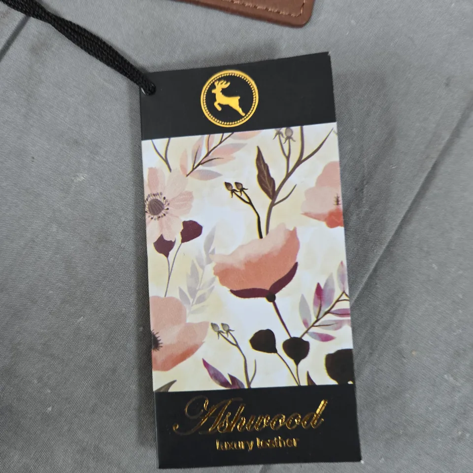 ASHWOOD LUXURY LEATHER CROSSBODY BAG – BROWN