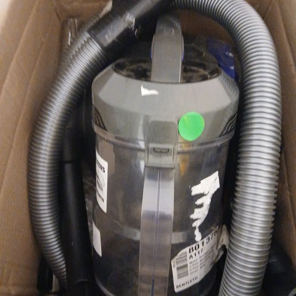 RUSSEL HOBBS VACUUM CLEANER WITH HOSE – BOXED 